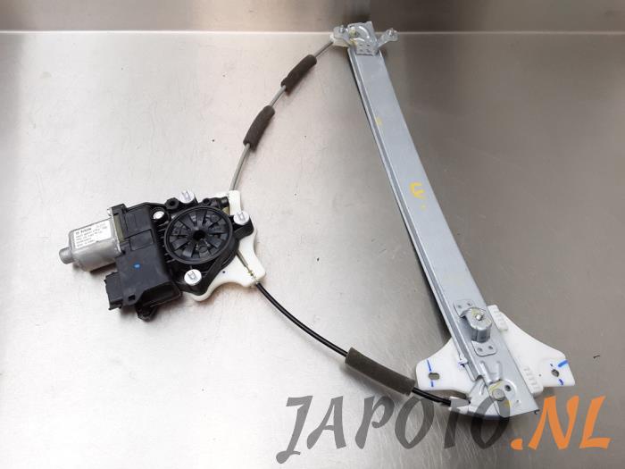 Window mechanism 4-door, front left from a Hyundai i20 (GBB) 1.0 T-GDI 100 12V 2017