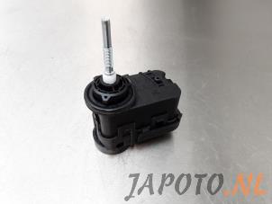 Used Headlight motor Hyundai i20 (GBB) 1.0 T-GDI 100 12V Price € 30,19 Inclusive VAT offered by Japoto Parts B.V.