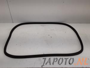 Używane Uszczelka tylnej klapy Hyundai i20 (GBB) 1.0 T-GDI 100 12V Cena € 24,14 Z VAT oferowane przez Japoto Parts B.V.