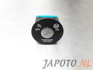 Used Airbag lock Hyundai i20 (GBB) 1.0 T-GDI 100 12V Price € 10,83 Inclusive VAT offered by Japoto Parts B.V.