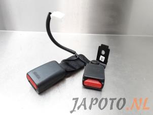 Used Rear seatbelt buckle, right Hyundai i20 (GBB) 1.0 T-GDI 100 12V Price € 24,14 Inclusive VAT offered by Japoto Parts B.V.