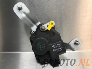 Usagé Clapet chauffage moteur Hyundai Getz 1.4i 16V Prix € 15,00 Règlement à la marge proposé par Japoto Parts B.V.
