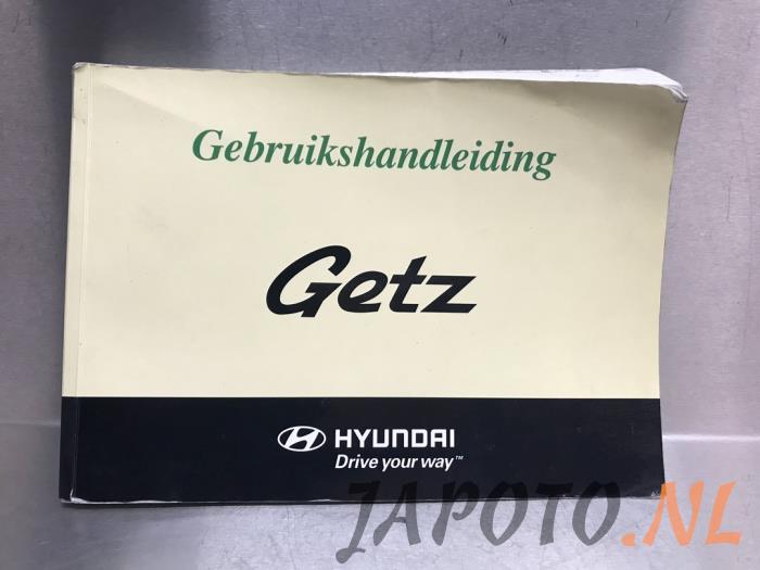 Używane Instrukcja Hyundai Getz 1.4i 16V Cena € 8,35 Procedura marży oferowane przez Japoto Parts B.V.