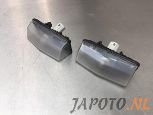 Usagé Eclairage immatriculation Toyota RAV4 (A4) 2.0 D-4D 16V 4x2 Prix € 29,95 Règlement à la marge proposé par Japoto Parts B.V.