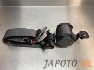 Used Rear seatbelt, left Kia Sportage (SL) 2.0 CRDi 16V VGT 4x4 Price € 42,29 Inclusive VAT offered by Japoto Parts B.V.