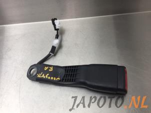 Usagé Insertion ceinture de sécurité arrière droite Toyota RAV4 (A4) 2.0 D-4D 16V 4x2 Prix € 34,95 Règlement à la marge proposé par Japoto Parts B.V.