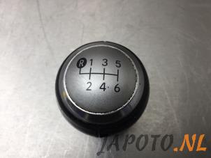 Usados Botón de palanca Toyota RAV4 (A4) 2.0 D-4D 16V 4x2 Precio € 29,95 Norma de margen ofrecido por Japoto Parts B.V.