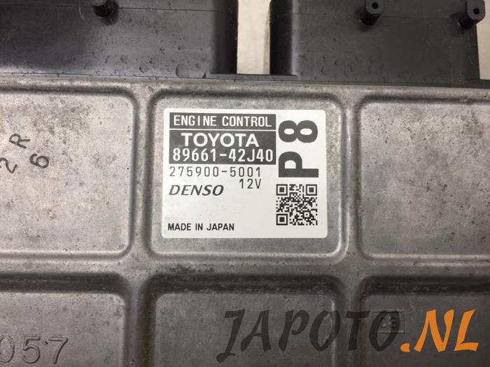 Serrure de contact + ordinateur d'un Toyota RAV4 (A4) 2.0 D-4D 16V 4x2 2014