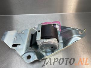 Usagé Ceinture de sécurité arrière centre Toyota RAV4 (A4) 2.0 D-4D 16V 4x2 Prix € 59,00 Règlement à la marge proposé par Japoto Parts B.V.