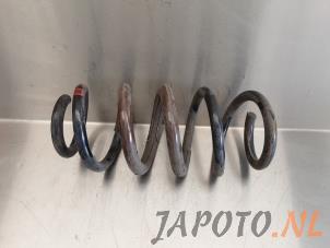 Used Rear coil spring Toyota RAV4 (A4) 2.0 D-4D 16V 4x2 Price € 29,95 Margin scheme offered by Japoto Parts B.V.