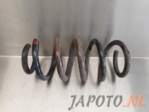 Used Rear coil spring Toyota RAV4 (A4) 2.0 D-4D 16V 4x2 Price € 29,95 Margin scheme offered by Japoto Parts B.V.