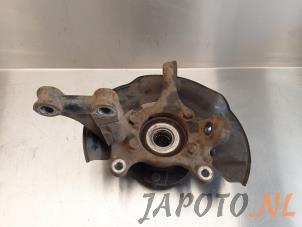 Usados Buje de rueda delante Toyota RAV4 (A4) 2.0 D-4D 16V 4x2 Precio € 99,00 Norma de margen ofrecido por Japoto Parts B.V.