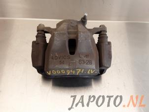 Usagé Etrier de frein (pince) avant gauche Toyota RAV4 (A4) 2.0 D-4D 16V 4x2 Prix € 64,95 Règlement à la marge proposé par Japoto Parts B.V.