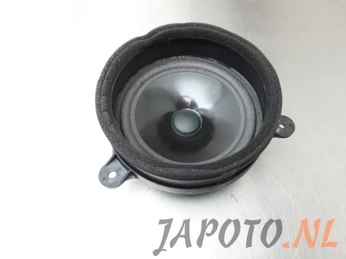 Używane Glosnik Subaru Forester (SH) 2.0D Cena € 31,70 Z VAT oferowane przez Japoto Parts B.V.