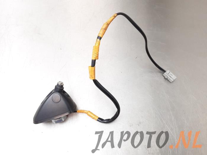 Używane Antena Subaru Forester (SH) 2.0D Cena € 44,41 Z VAT oferowane przez Japoto Parts B.V.