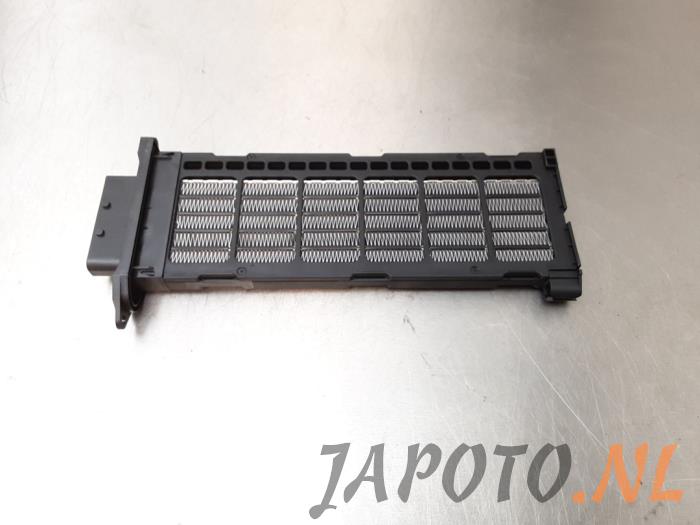 Używane Element grzewczy Subaru Forester (SH) 2.0D Cena € 25,35 Z VAT oferowane przez Japoto Parts B.V.