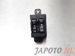 Used Seat heating switch Subaru Forester (SH) 2.0D Price € 30,19 Inclusive VAT offered by Japoto Parts B.V.