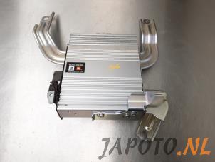 Used Radio amplifier Toyota Prius (NHW20) 1.5 16V Price € 90,69 Inclusive VAT offered by Japoto Parts B.V.