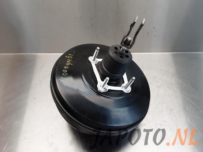 Usagé Servo frein Subaru Forester (SH) 2.0D Prix € 63,46 Prix TTC proposé par Japoto Parts B.V.
