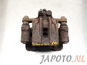 Używane Zacisk hamulcowy lewy tyl Kia Sportage (SL) 2.0 CRDi 16V VGT 4x4 Cena € 60,44 Z VAT oferowane przez Japoto Parts B.V.