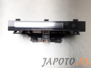 Used Interior display Mazda CX-7 2.3 MZR DISI Turbo 16V Price € 59,95 Margin scheme offered by Japoto Parts B.V.