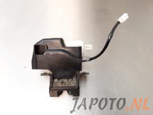 Używane Mechanizm zamka tylnej klapy Mazda CX-7 2.3 MZR DISI Turbo 16V Cena € 49,95 Procedura marży oferowane przez Japoto Parts B.V.