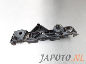 Używane Wspornik zderzaka lewy przód Mazda CX-7 2.3 MZR DISI Turbo 16V Cena € 14,95 Procedura marży oferowane przez Japoto Parts B.V.