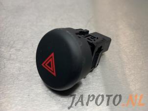 Used Panic lighting switch Nissan Juke (F15) 1.6 16V Price € 9,99 Margin scheme offered by Japoto Parts B.V.