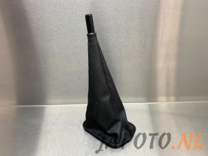 Used Gear stick cover Daihatsu Cuore (L251/271/276) 1.0 12V DVVT Price € 14,95 Margin scheme offered by Japoto Parts B.V.