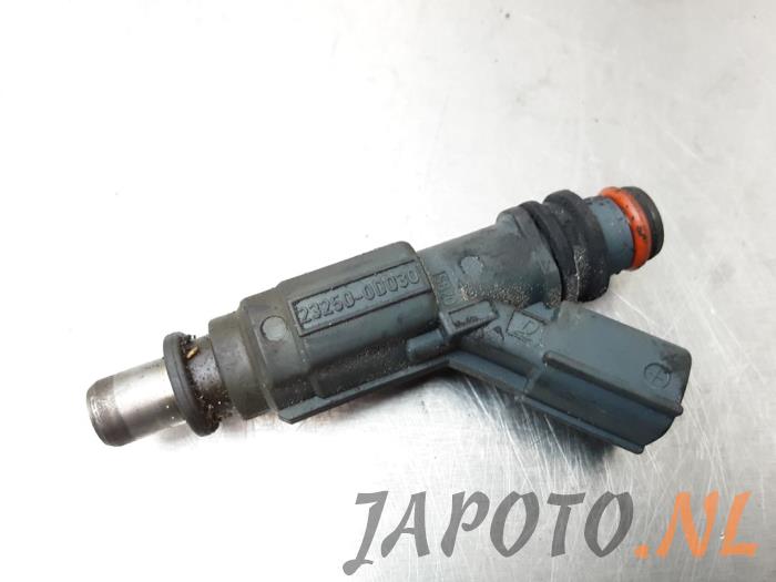 Injektor (Benzineinspritzung) van een Toyota Corolla (E12) 1.4 16V VVT-i 2005