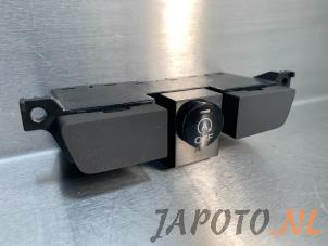 Gebrauchte Start/Stopp Schalter Honda Civic (FK1/2/3) 1.8i VTEC 16V Preis € 19,95 Margenregelung angeboten von Japoto Parts B.V.