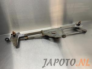Usados Mecanismo de limpiaparabrisas Toyota RAV4 (A2) 2.0 16V VVT-i 4x4 Precio € 29,95 Norma de margen ofrecido por Japoto Parts B.V.