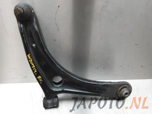 Used Front lower wishbone, right Mitsubishi Outlander (CW) 2.4 16V Mivec 4x2 Price € 34,95 Margin scheme offered by Japoto Parts B.V.