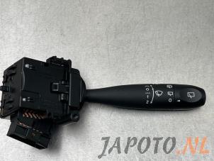 Usagé Commutateur lumière Hyundai i10 (F5) 1.1i 12V Prix € 34,95 Règlement à la marge proposé par Japoto Parts B.V.