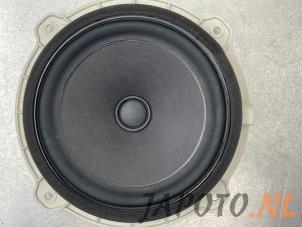 Used Speaker Hyundai iX35 (LM) 1.6 GDI 16V Price € 19,95 Margin scheme offered by Japoto Parts B.V.
