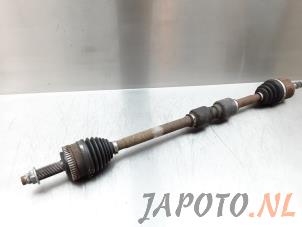 Used Front drive shaft, right Hyundai iX35 (LM) 1.6 GDI 16V Price € 114,95 Margin scheme offered by Japoto Parts B.V.
