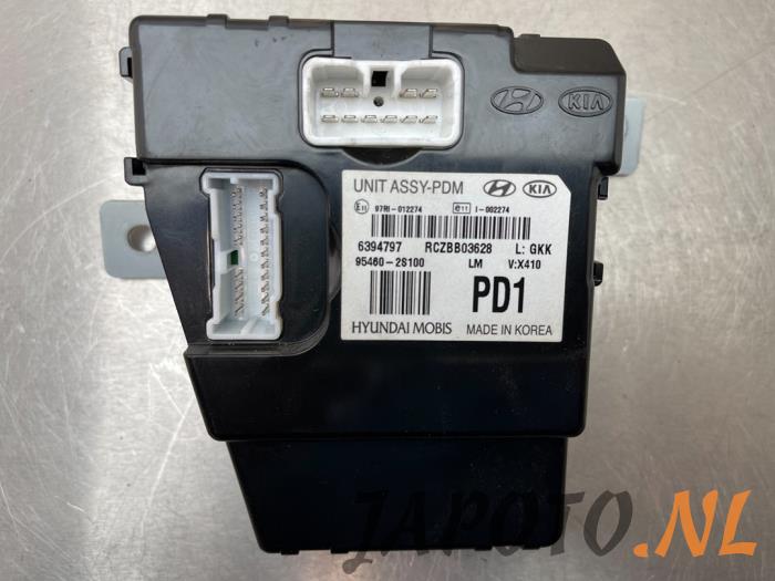 Używane Komputer pokladowy Hyundai iX35 (LM) 1.6 GDI 16V Cena € 78,70 Procedura marży oferowane przez Japoto Parts B.V.