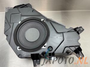 Usagé Caisson de graves Hyundai iX35 (LM) 1.6 GDI 16V Prix € 69,99 Règlement à la marge proposé par Japoto Parts B.V.