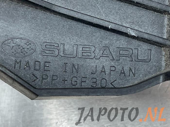 Support pare-chocs avant gauche d'un Subaru Legacy Touring Wagon (BP) 2.5 16V 2008