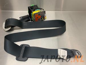 Used Front seatbelt, right Toyota Verso 2.0 16V D-4D-F Price € 99,95 Margin scheme offered by Japoto Parts B.V.