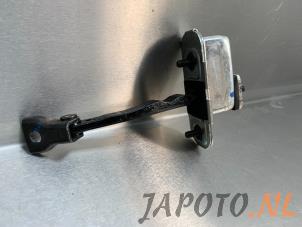 Used Front door stop 4-door, left Hyundai i20 (GBB) 1.0 T-GDI 100 12V Price € 14,95 Margin scheme offered by Japoto Parts B.V.