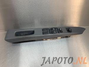 Używane Przelacznik combi okienny Daihatsu Cuore (L251/271/276) 1.0 12V DVVT Cena € 34,95 Procedura marży oferowane przez Japoto Parts B.V.