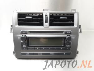 Używane Radioodtwarzacz CD Subaru Trezia 1.33 16V Dual VVT-I Cena € 99,95 Procedura marży oferowane przez Japoto Parts B.V.