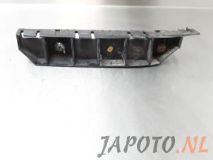 Used Front bumper bracket, left Honda Civic (EM) 1.7 16V LS Price € 9,95 Margin scheme offered by Japoto Parts B.V.