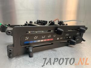 Używane Panel sterowania nagrzewnicy Daihatsu Terios (J1) 1.3 16V 4x4 Cena € 34,95 Procedura marży oferowane przez Japoto Parts B.V.