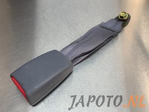 Gebrauchte Sicherheitsgurt Schließe rechts hinten Daihatsu Terios (J1) 1.3 16V 4x4 Preis € 14,95 Margenregelung angeboten von Japoto Parts B.V.