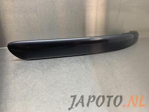 Used Front bumper strip, right Toyota Avensis Wagon (T25/B1E) 2.0 16V D-4D-F Price € 14,95 Margin scheme offered by Japoto Parts B.V.