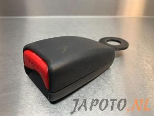 Used Rear seatbelt buckle, left Daihatsu Terios (J2) 1.5 16V DVVT 4x2 Euro 4 Price € 19,95 Margin scheme offered by Japoto Parts B.V.