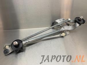 Usados Mecanismo de limpiaparabrisas Toyota RAV4 (A3) 2.0 16V Valvematic 4x2 Precio € 34,95 Norma de margen ofrecido por Japoto Parts B.V.