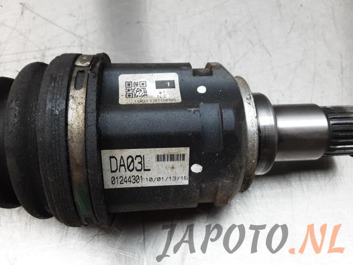 Front drive shaft, left from a Toyota RAV4 (A3) 2.0 16V Valvematic 4x2 2010